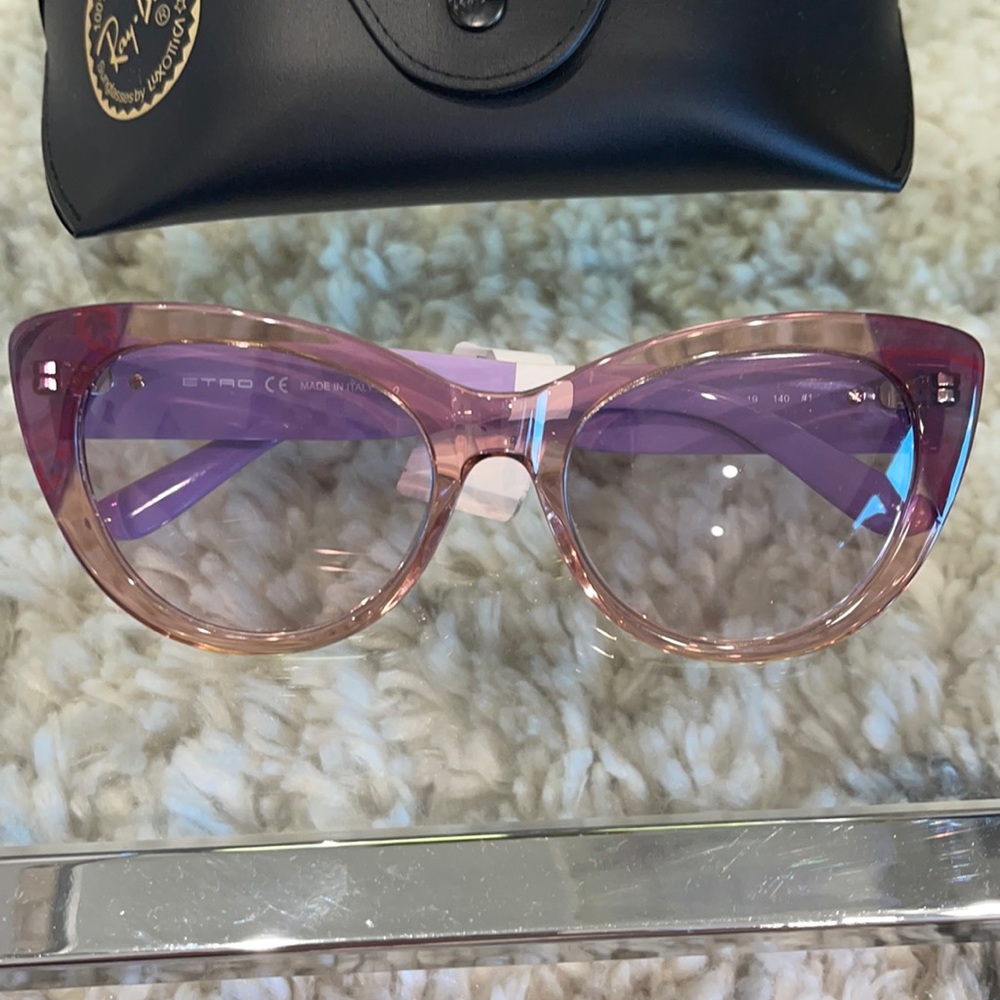 Purple cat-eye Etro sunglasses